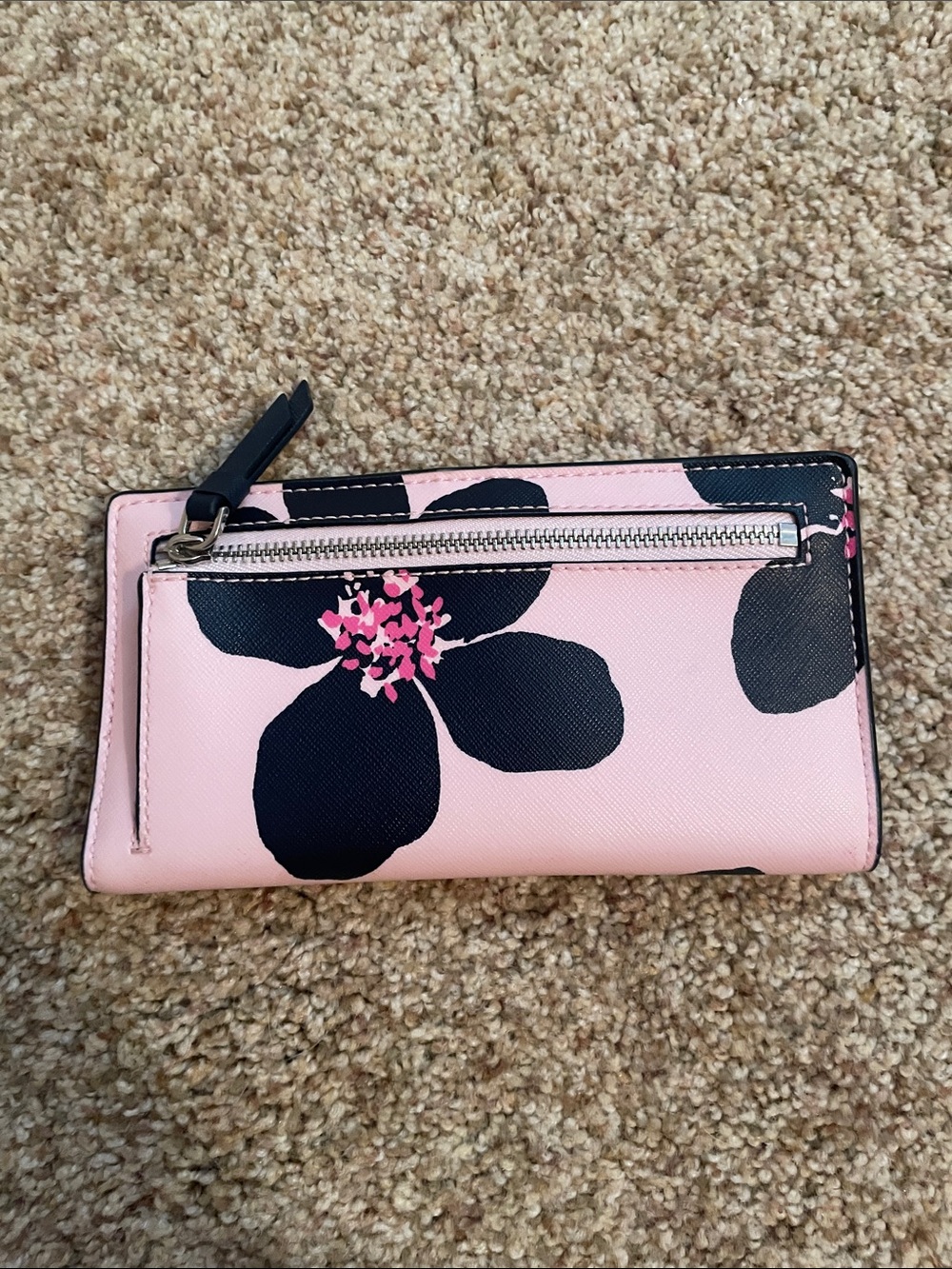kate spade pink wallet with black floral print - Picture 3 of 3